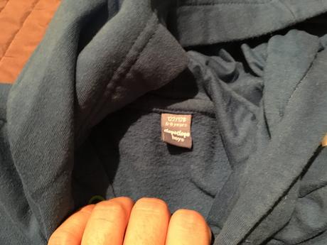 Mikiny top stav, c&a,122