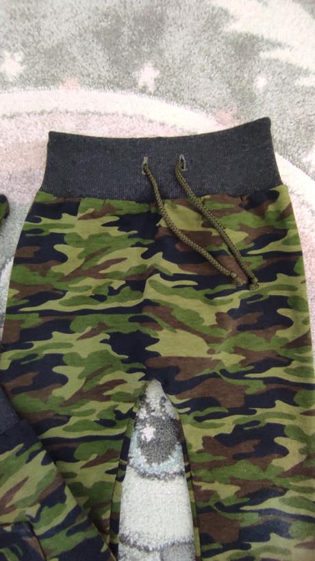 Maskačový komplet, 110