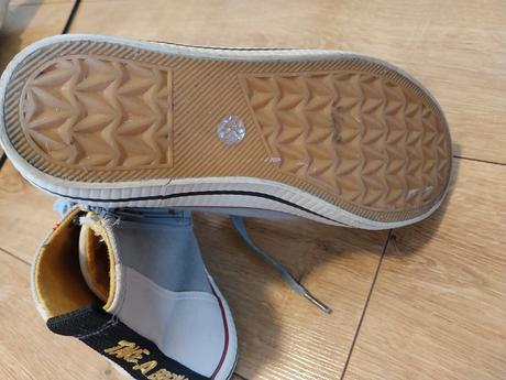 Kotnikove tenisky, 39