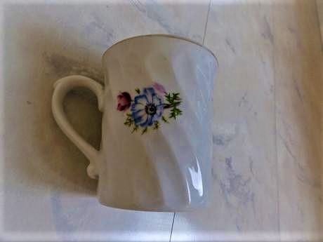 Starožitný hrnček,