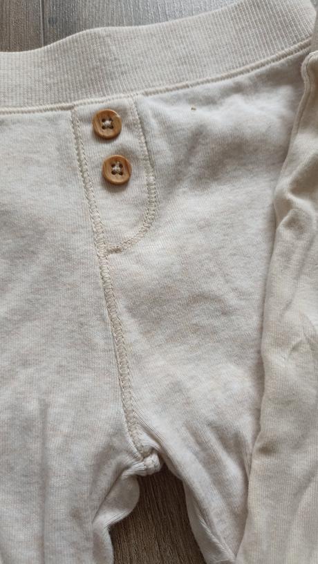 2ks teplaky, reserved,74