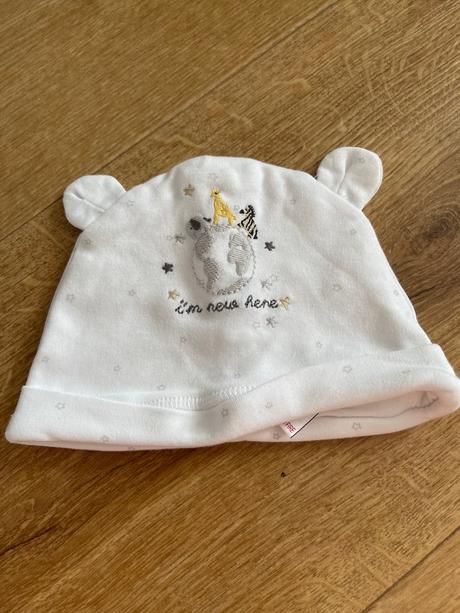 Čiapka next, next,56