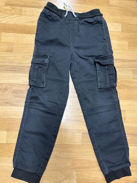 Nohavice kapsace, h&m,122