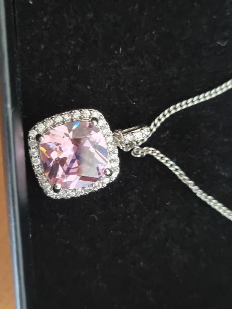 Súprava bižutérie s ružovým očkom, 