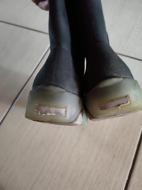 Gumáky, lupilu,31