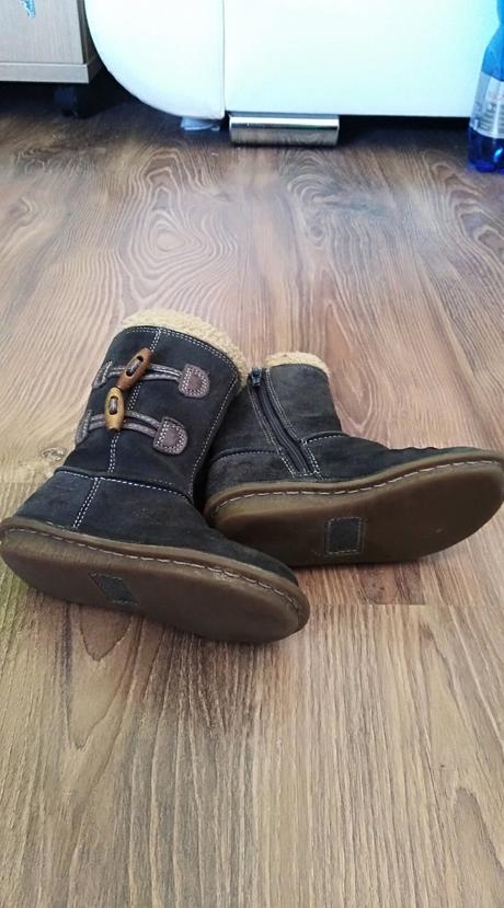 Kožené značkové prechodné čižmy, clarks,25