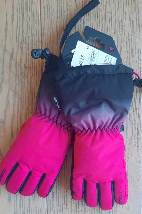 Nové kvalitné lyžiarske rukavice na 9-10 rokov, relax,146