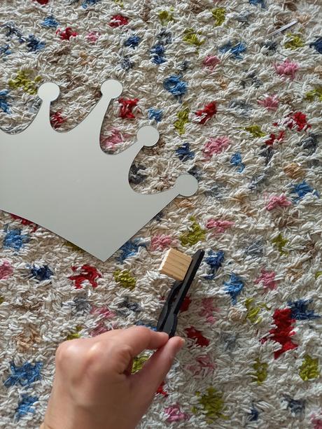 Zrkadlo korunka a vesiak nota,