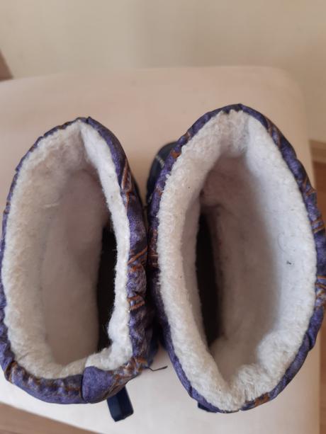 Vyteplené gumáky, 26