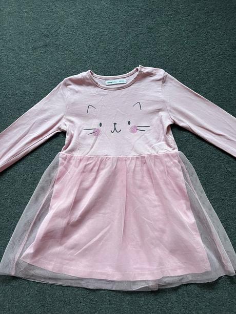 Šaty s tylovou sukňou, sinsay,92