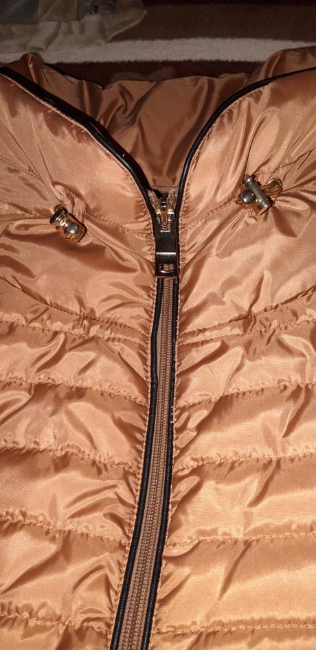 Presivana vetrovka 44, esmara,44