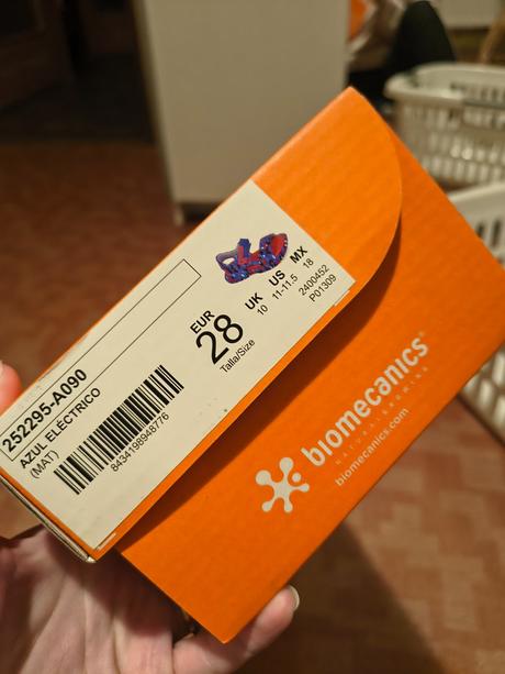 Nové sandále 28 biomecanics, 28