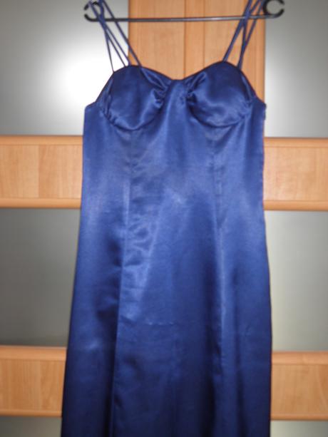 Tmavomodré dlhé saténové šaty, l