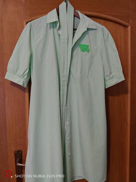 Karl lagerfeld originál úžasné dámske šaty m, m