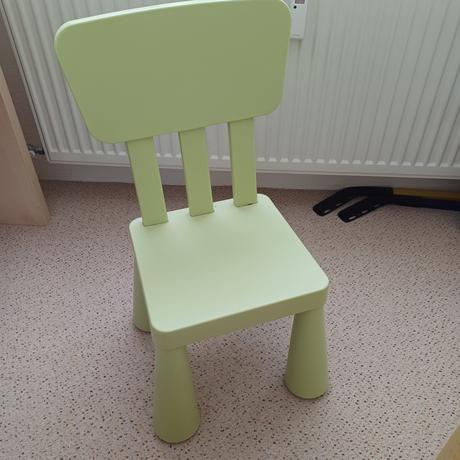 Plastová stolička ikea, 