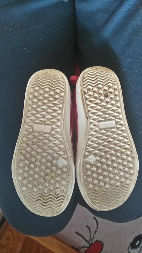 Topanocky s kamienkami, 23