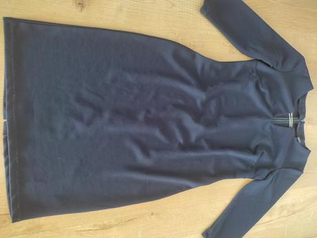 Tmavo modré saty, esmara,36