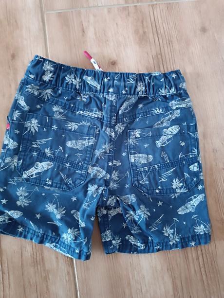 Šortky, f&f,104