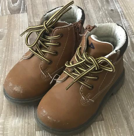 Oteplené topánočky, fila,22