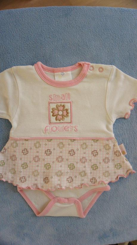 Body so sukničkou, 56