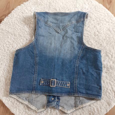 Riflova vesta 176/182, 176