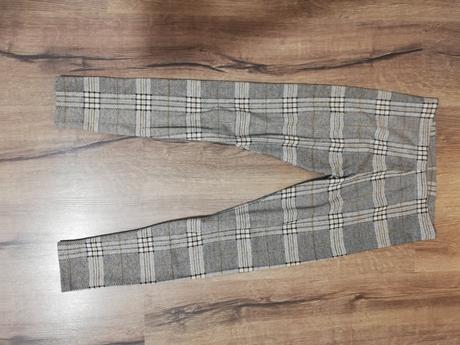 Hrubšie legíny, 146