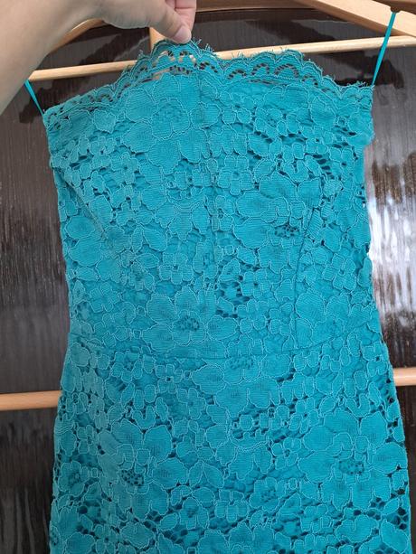 Čipkované mini šaty, bez ramienok, 36