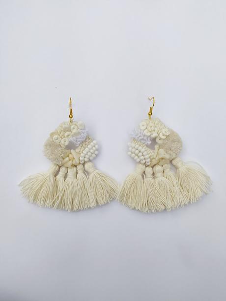 Náušnice koral ,bavlna ,strapce, 