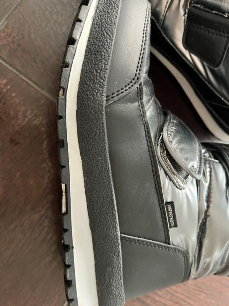 Snehule, tommy hilfiger,38