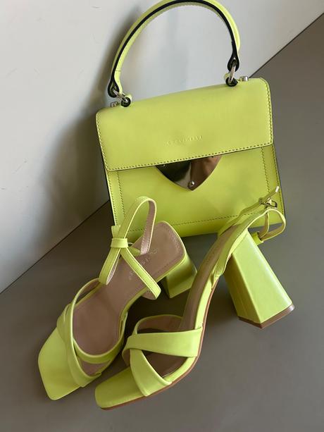 Limetkové sandále, 38