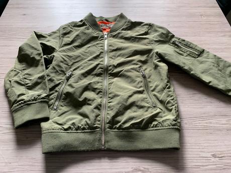 Bomberka 122, h&m,122