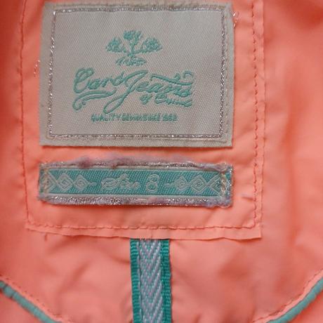 Krásna neónové bunda, 146