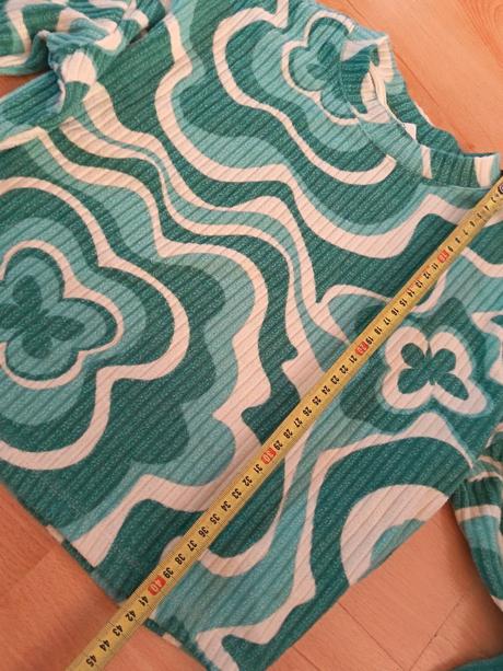 Svetrík 134/140, h&m,134