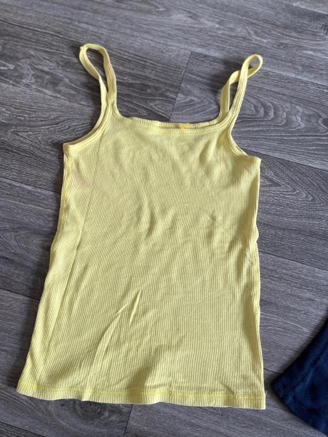 Žlté tielko, gate,m