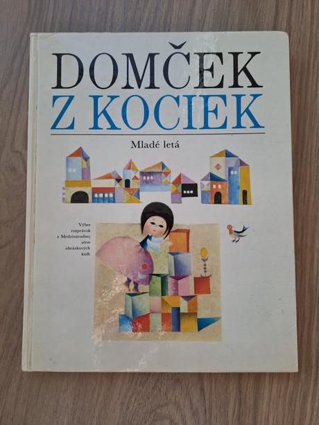 Kniha - domček z kociek,