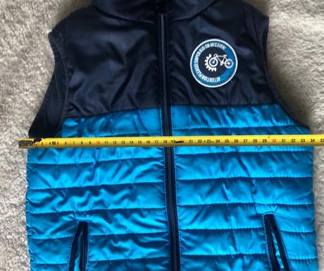 Chlapčenská vesta č. 122, topolino,122