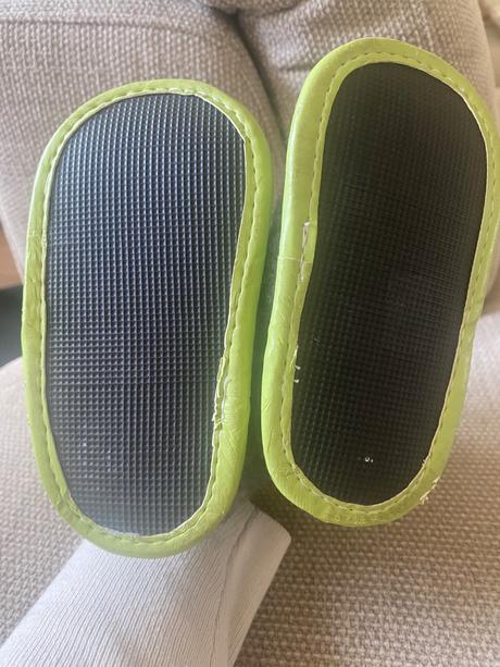 Darujem capačky pre bábätko, <17