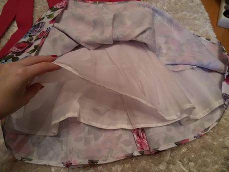 Spoločenské šaty, 34