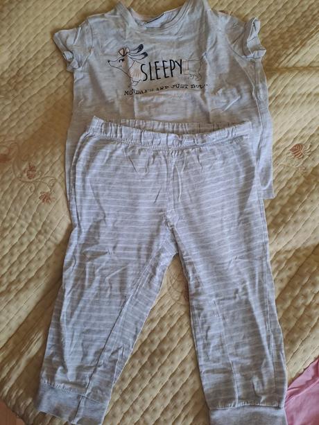 Pyžamá letné, 134