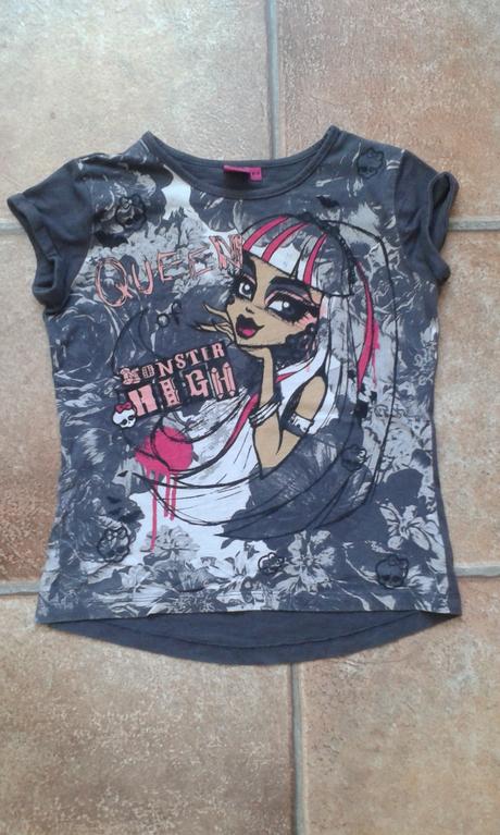 Dievčenské tričko., 134