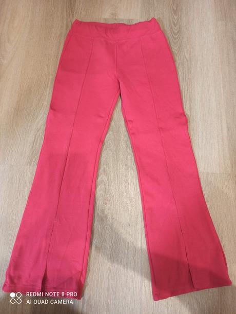 Ružové legíny s rozparkom veľ.134/140, 134