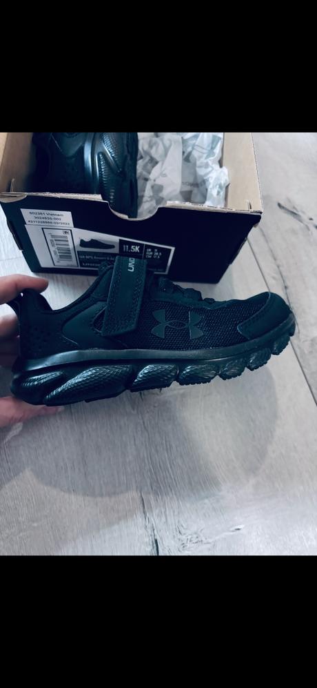 Ultra ľahké letné tenisky, under armour,28