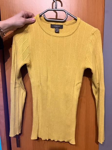Vrubkovany sveter, primark,m
