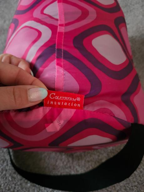 Dievčenský spacák, coleman