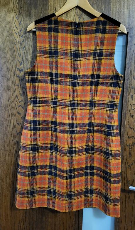 Vlnené šaty na zimu, l