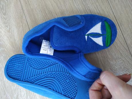 Nenosené teplejšie papučky, v. 28, 28