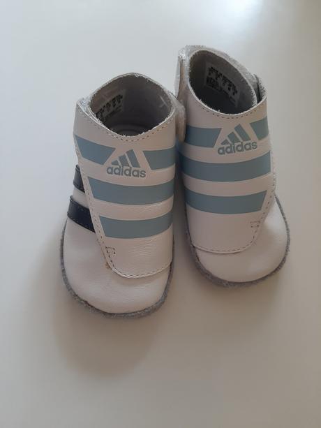 Krasne capacky, adidas,17