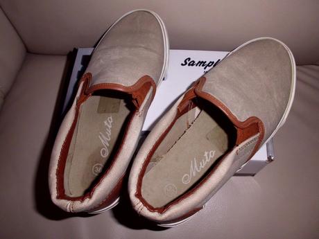 Uni slip on, 36