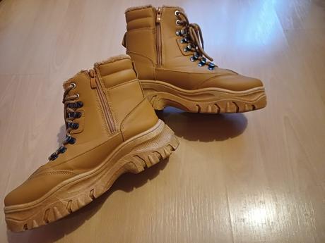 Teplučké topánočky farba camel, 39