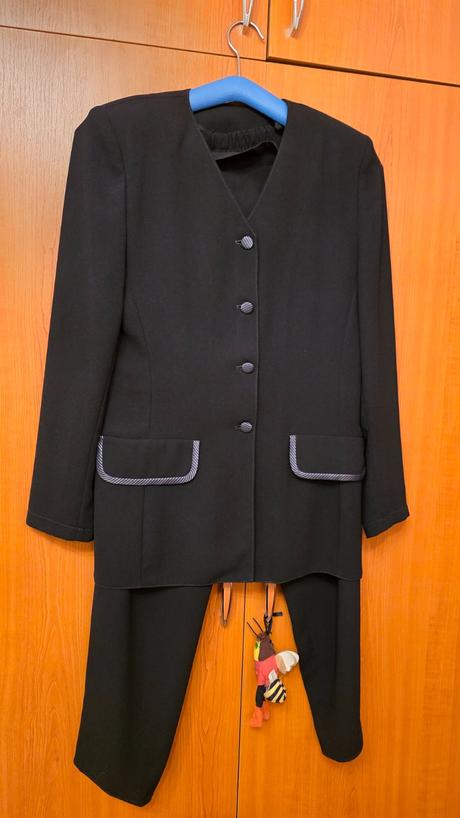 Dsmsky kostym nohavicový38ka, c&a,38